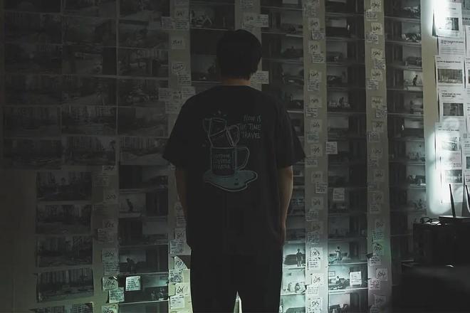 窒息噩梦——《墙外之音pg模拟器电脑版买房陷(图2)