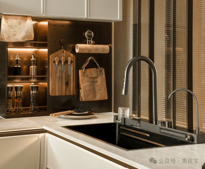 楼处发布：云端豪宅定义顶豪新标杆pg电子首页热搜上海保利·天奕售(图2)