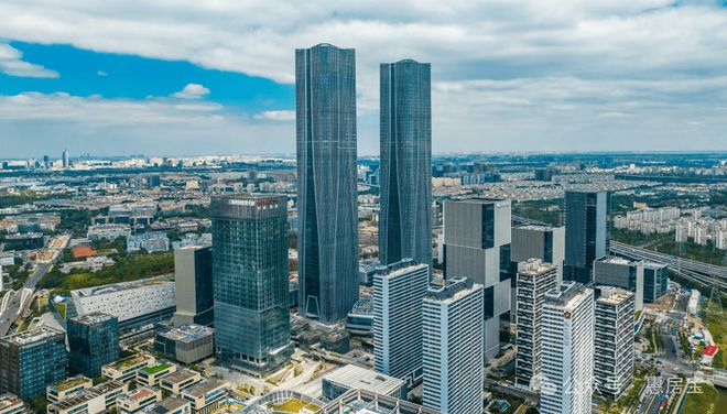 楼处发布：云端豪宅定义顶豪新标杆pg电子首页热搜上海保利·天奕售(图4)